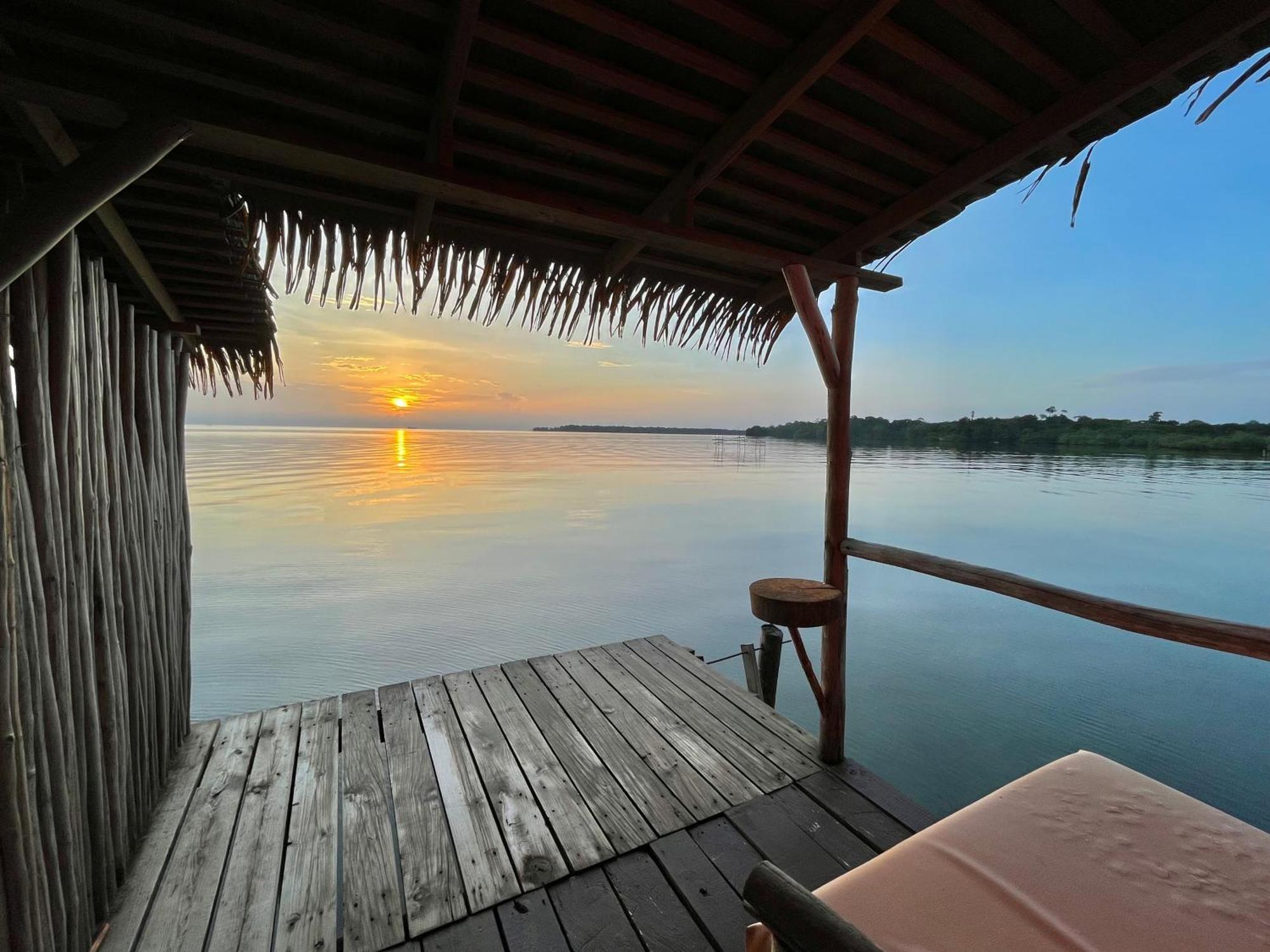 Urraca Monkey Island Eco Resort (Adults Only) Punta Laurel Exterior photo